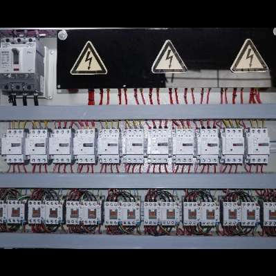 اجرا برق کارخانجات و گلخانه ها اجرا برق کارخانجات و گلخانه ها