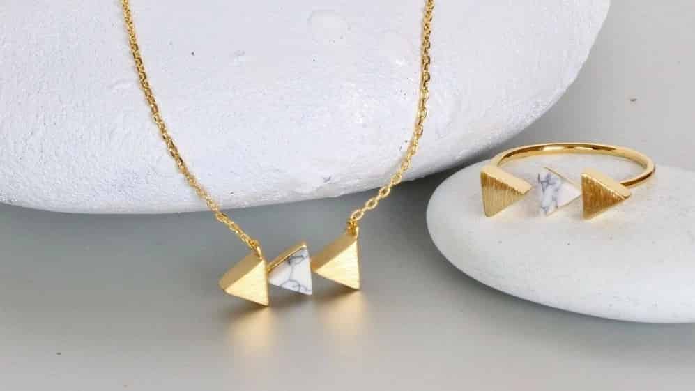 ما الفرق بين الطقم الذهبي ونصف الطقم؟