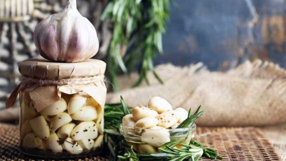 ترشیجات خانگی در رودبار
