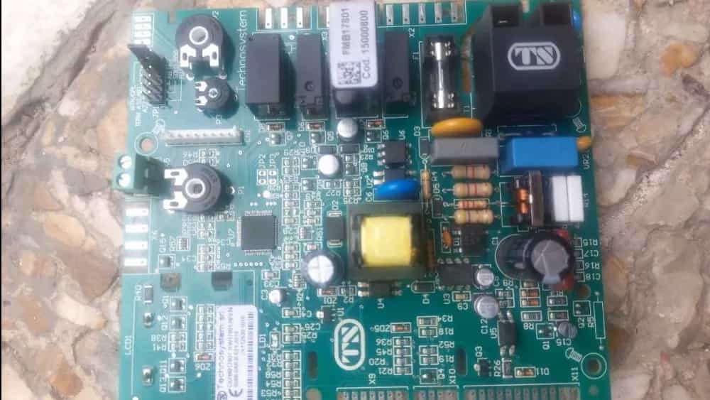 أفضل طريقة لمنع تلف وتلف لوحة طرد بوتان