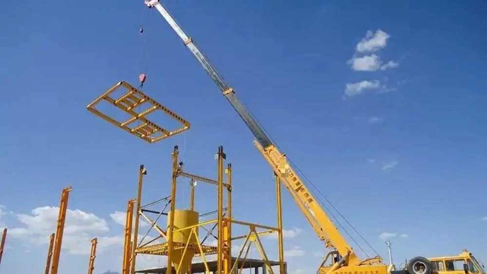 جرثقیل حمل تیرچه بلوک و مصالح ساختمانی در یزد