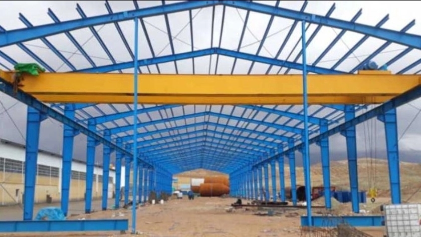 İsfahan hangar inşaatı her türlü endüstriyel yapı ve gezer vinç montajı yapılarak İsfahan hangar inşaatı her türlü endüstriyel yapı ve gezer vinç montajı yapılarak