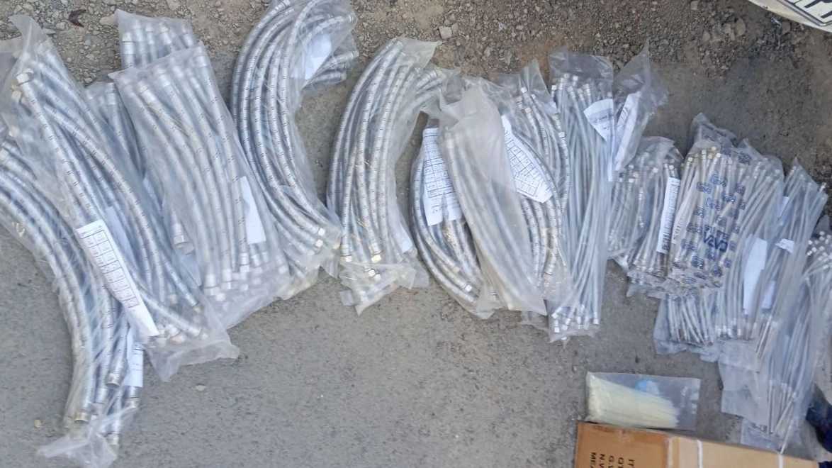 Azna Hose, production and sale of faucets and hoses for urinals and water heaters in Tehran