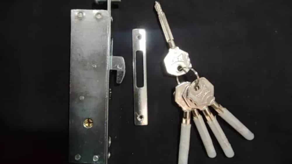 بيع تجهيزات الأبواب والنوافذ في أصفهان