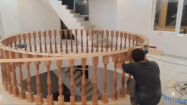 The Role of Specialized Carpenter in Designing and Construction of Modern Round Stairs
