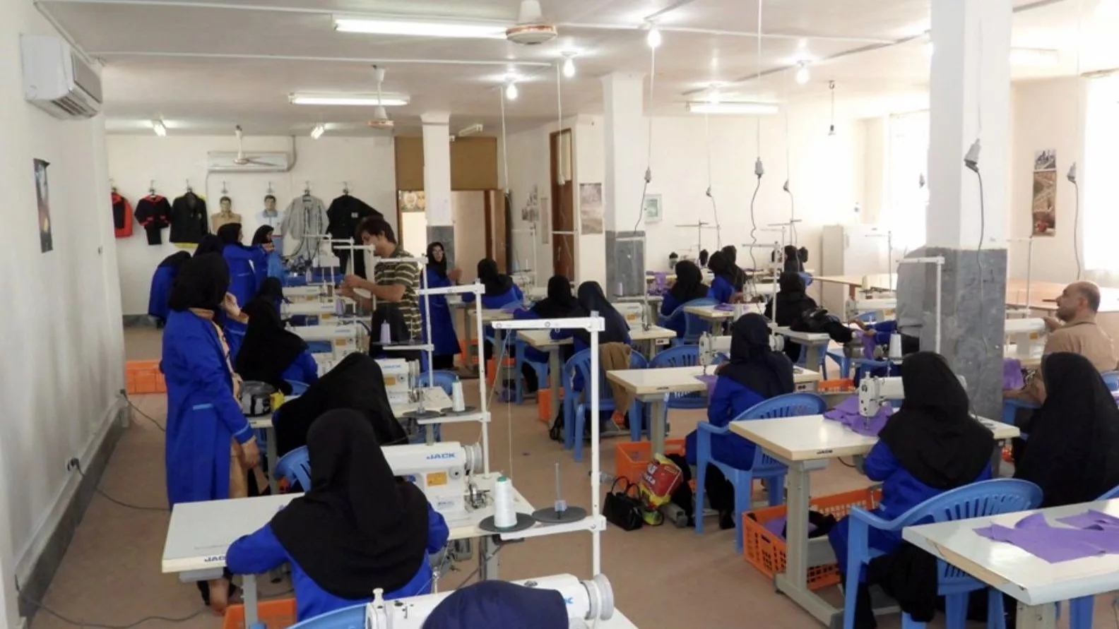 بوريا لإنتاج الملابس في رشت