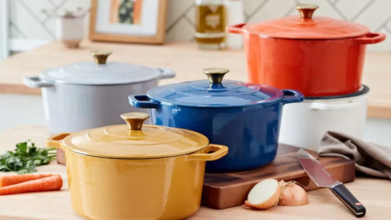Specialized sale of all kinds of cooking pots and kitchen accessories in Mazandaran