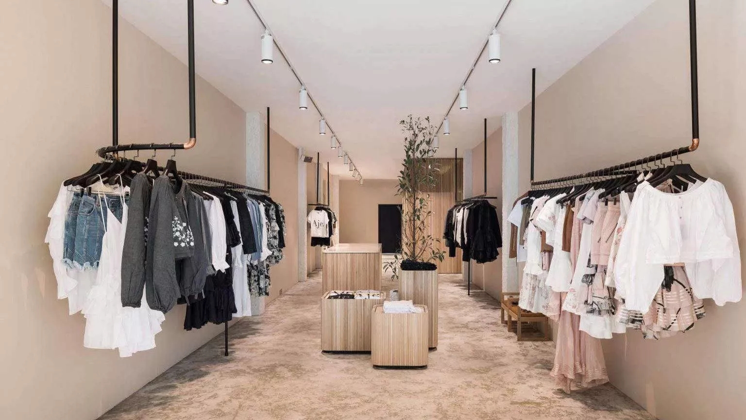 Amitis boutique in Rasht