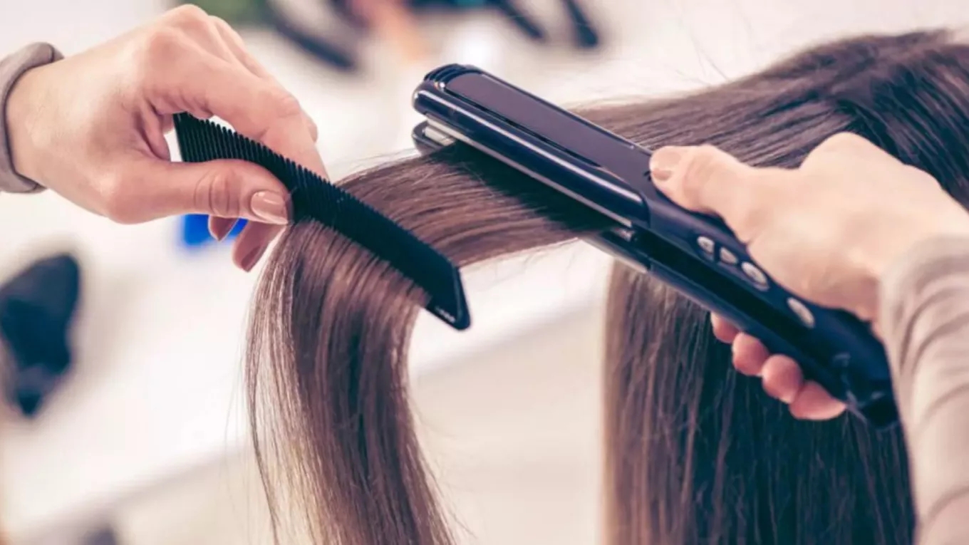 Which hair straightening method is better? Keratin or rebounding?