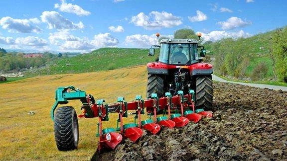 Production of Sorena agricultural tools in Rezen