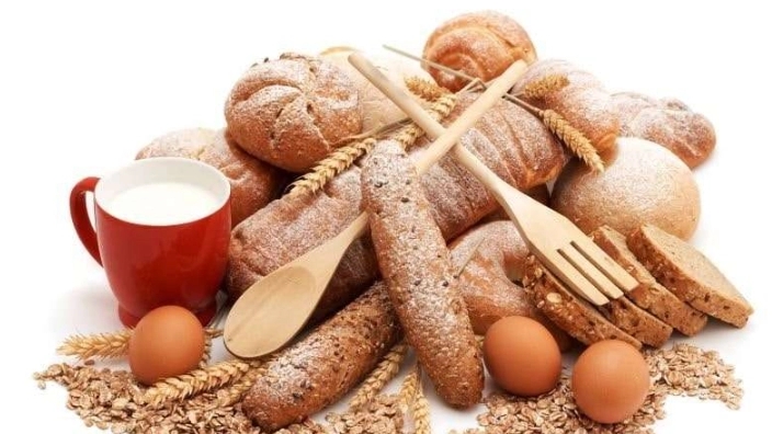 چرا باید نان سبوسدار بخوریم؟ مزایای نان سبوسدار