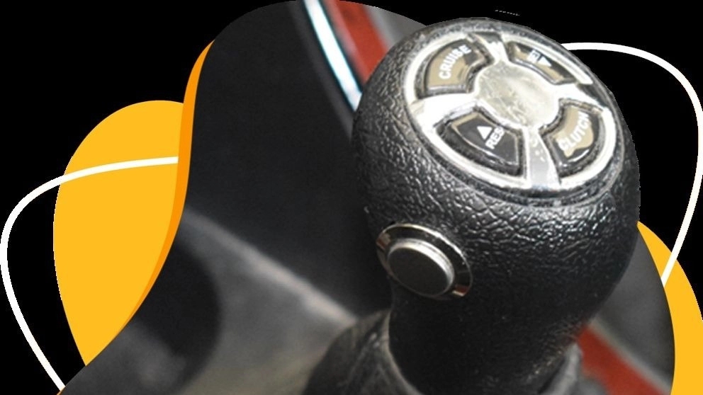A way to reduce back pain and leg pain with electric clutch or automatic clutch