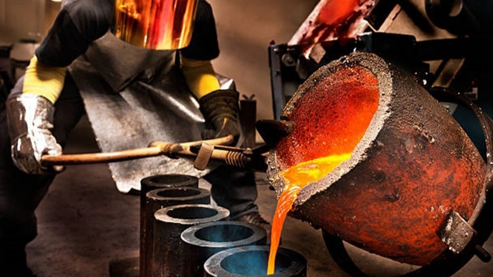 Buying and selling of clay and lead ingots in Zanjan