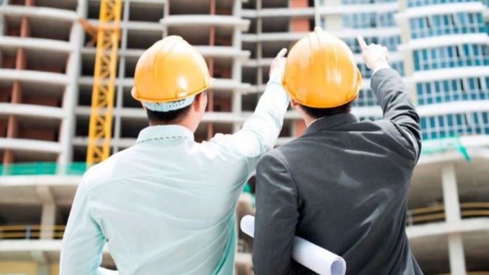 What is construction contracting and what are the duties of a contractor?
