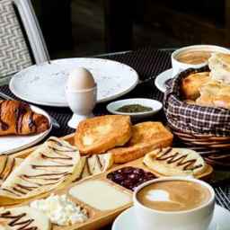 Deniz breakfast and dinner cafe in Bushehr
