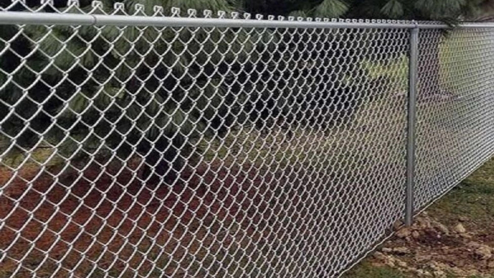 What points should we observe about the fence?