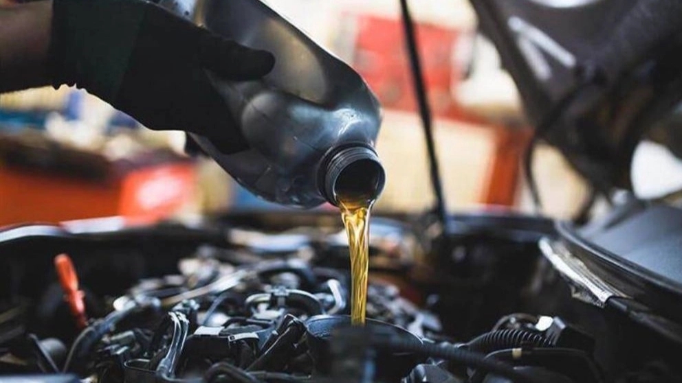 The importance of changing engine oil