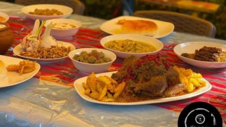 Tesh Kale traditional restaurant in Tonkabon