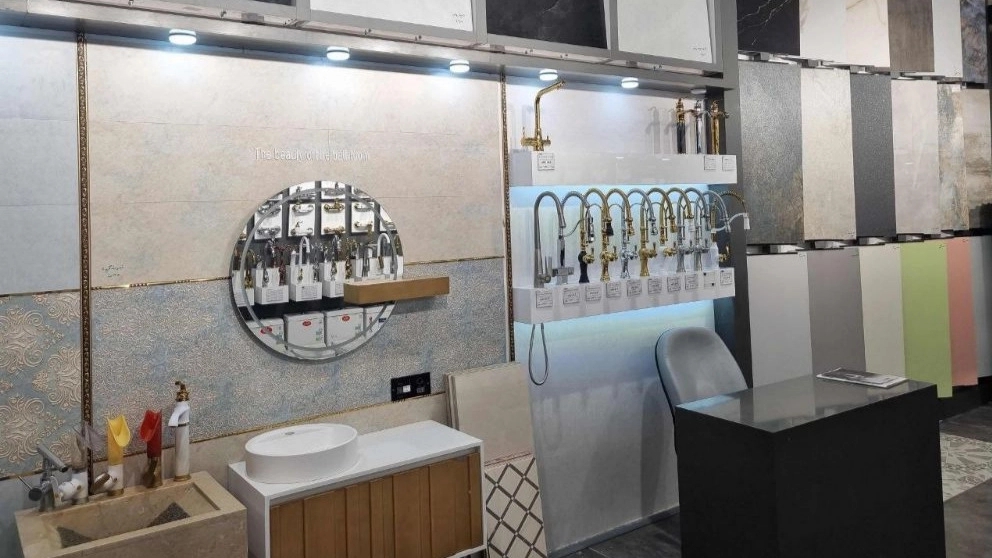 Kia Seram store, distribution of ceramic tiles and sanitary porcelain in Mashhad