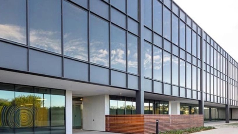Motamedi door and window, curtain wall and glass partition in Tehran
