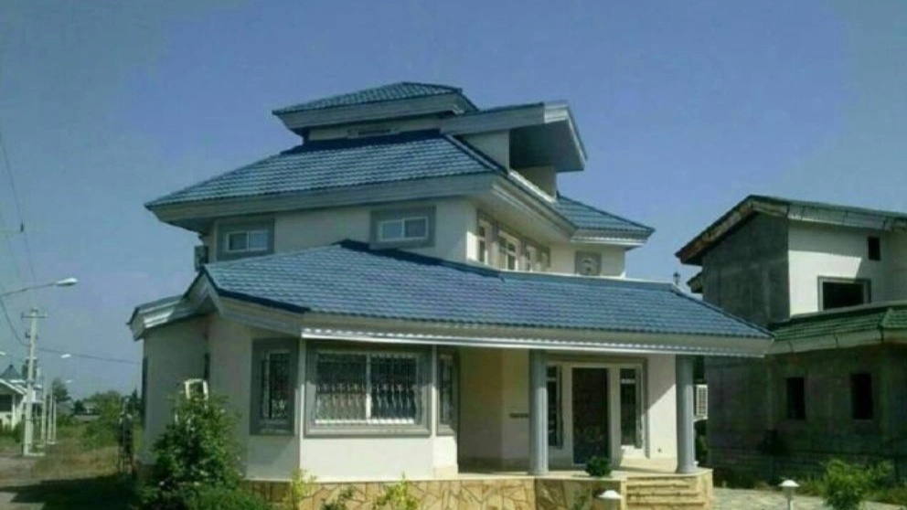Kian cover, implementation of sloping roofs and niches in Tehran