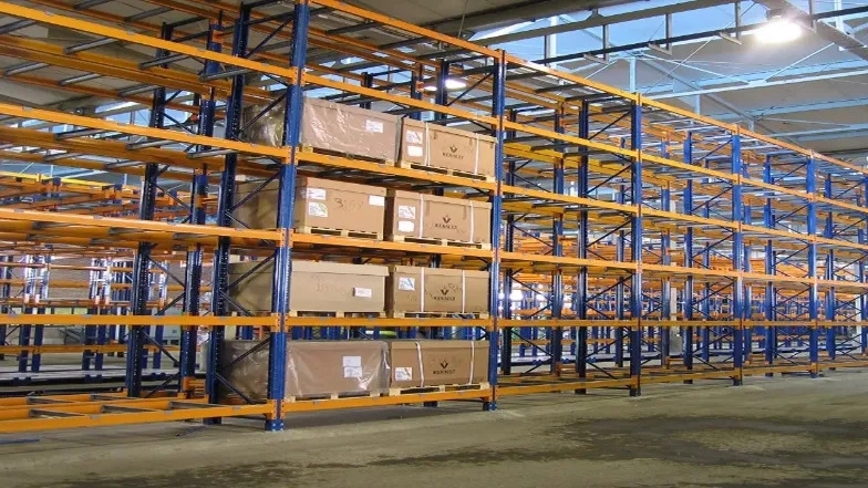 Types of warehouse shelving in Danai's shelf