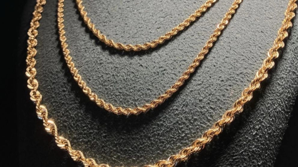 Zardekht gold gallery in Birjand