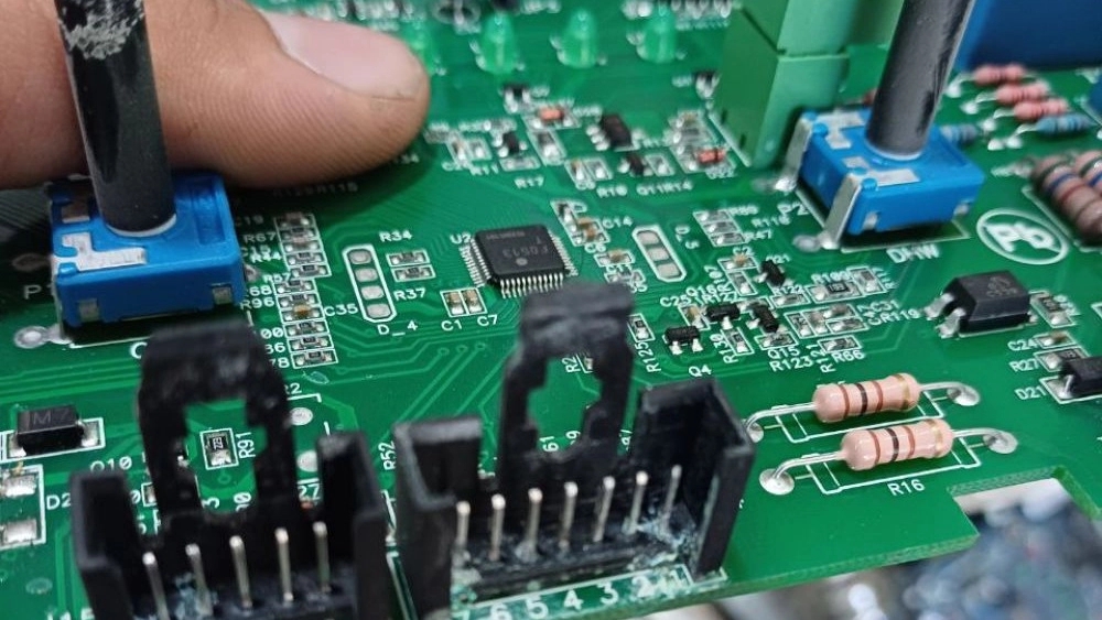 Repairing the package board at the theoretical facility in Karaj
