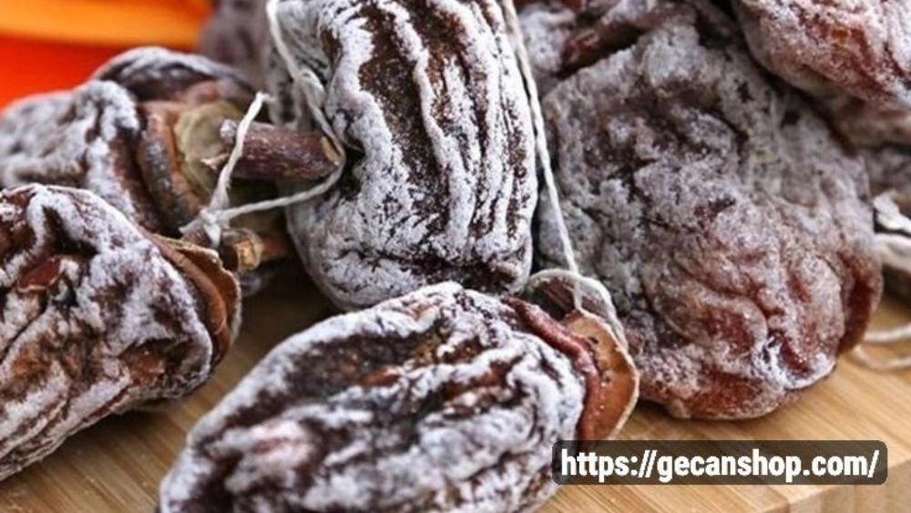 پخش و صادرات خرمالو خشک شده با پوست