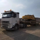 Backbreakers of Iran Zemin, carrying cargo and normal cargo and traffic in Isfahan