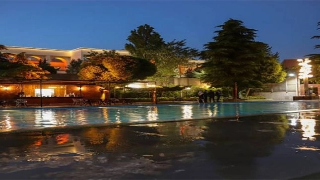 Kajko Complex, Four Season Pool in Tehran