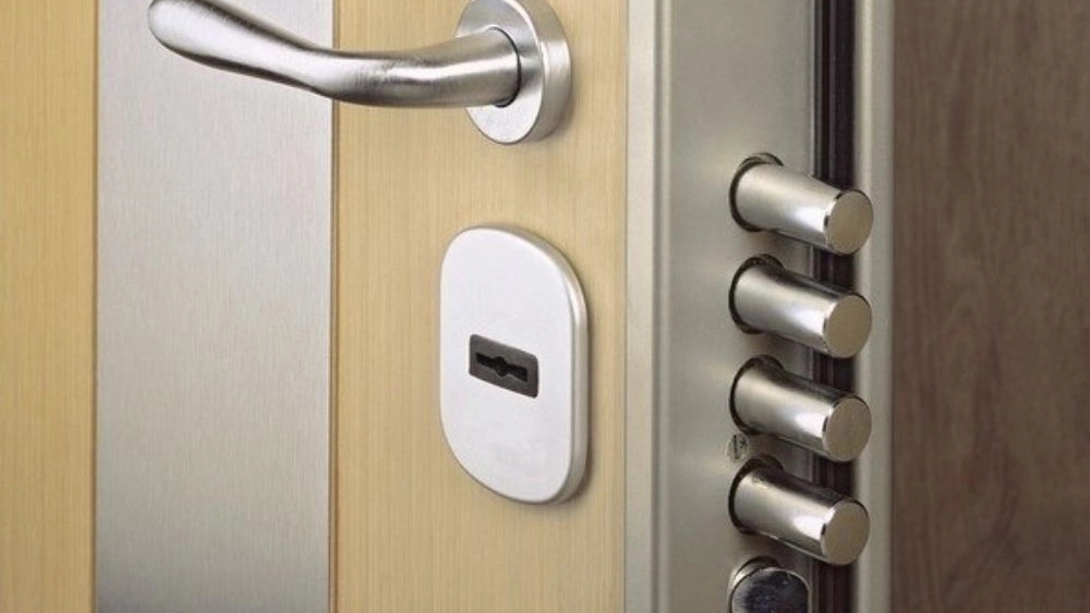 Diaco Construction Equipment, Sale and Distribution of Door and Handles in Tehran