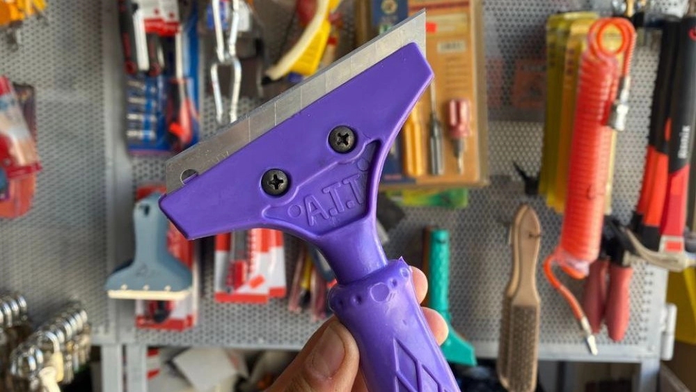 Paint and God -given Paint and Tools, Selling all kinds of industrial and construction tools in Ardabil