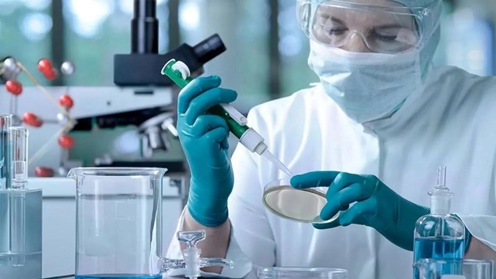 Role of Advanced Laboratory Equipment in Development of Academic Research: Introducing Tabriz Equipping Process