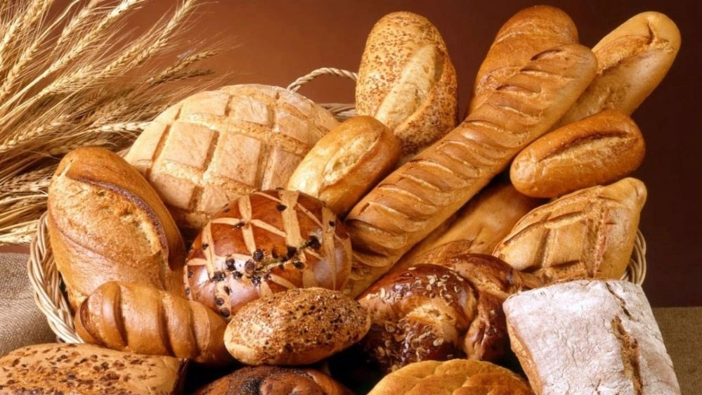 خبز خيالي كبير للمدينة ، خبز الخبز والمعجنات في كرمان