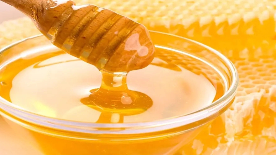 Shahbaz honey, sale of flower pollen honey in Isfahan