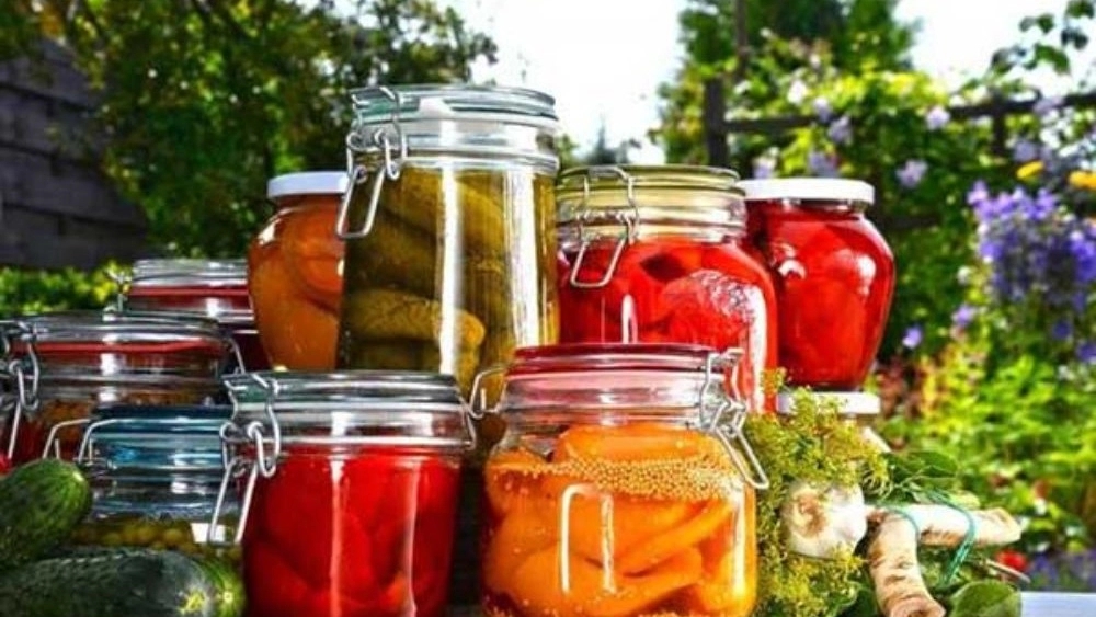 Shourijat Ahmadi, production and supply of all kinds of pickles and pickles in Hamadan