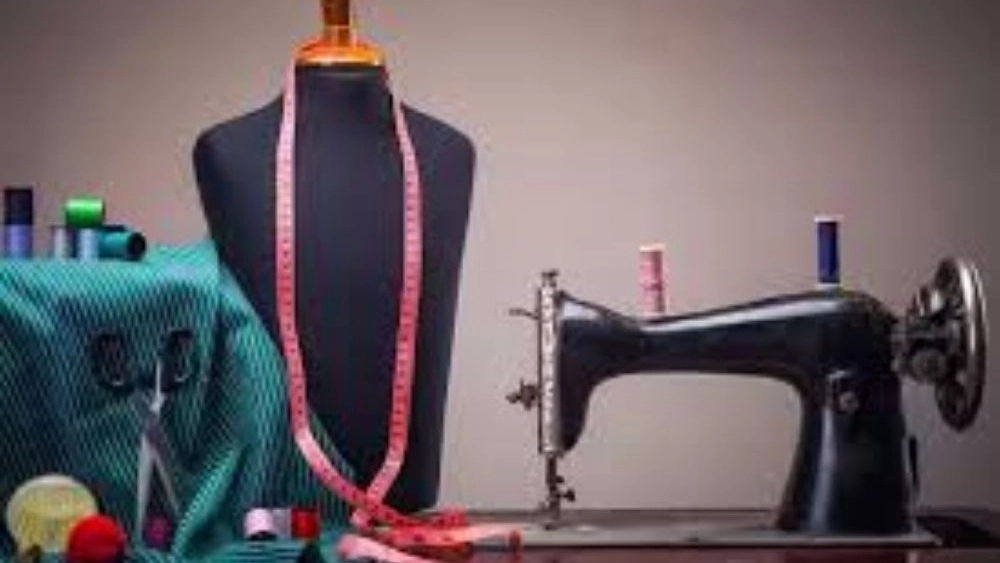 Artenis workshop, sewing all kinds of clothes for women, men and children in Sari