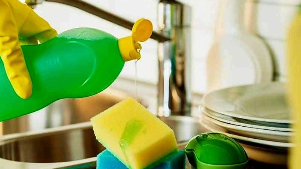 Bulk purchase of economic dishwashing liquid for export in Mazandaran