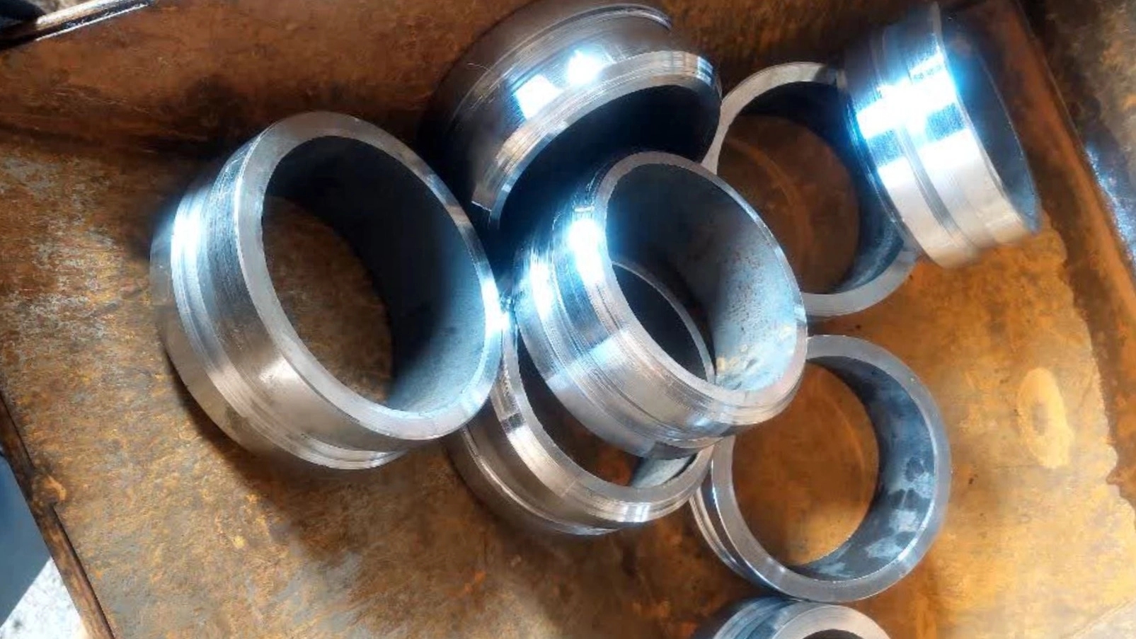 Sale of upgraded flange heads with the best price in Sadeghieh