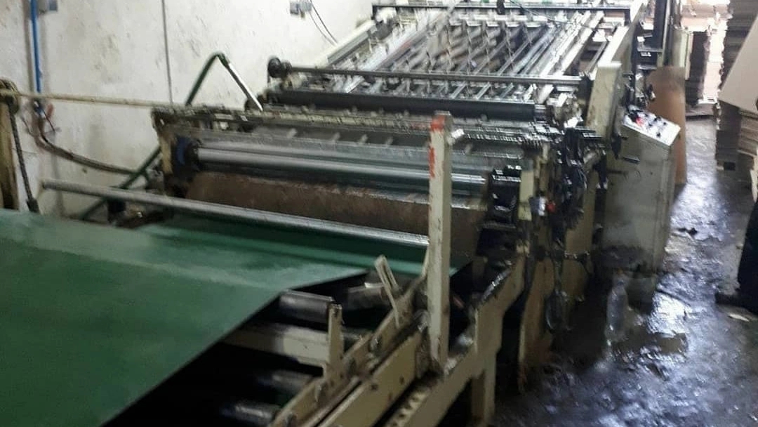 Akbari Machinery, manufacturing food machinery and laminated cartons in Tabriz