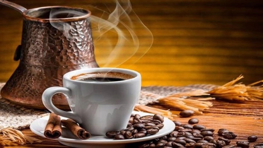 دليل شراء القهوة التركية بكميات كبيرة: التحميص الداكن وطحن المسحوق والنقاط الرئيسية