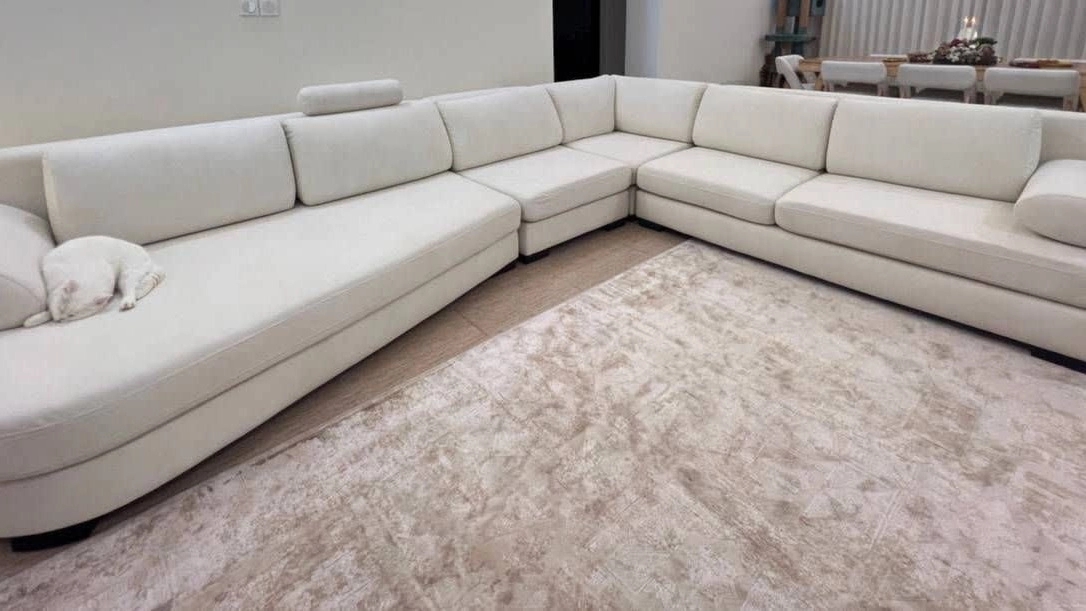Mani sofa upholstery, repairs and painting of all kinds of furniture in Rasht