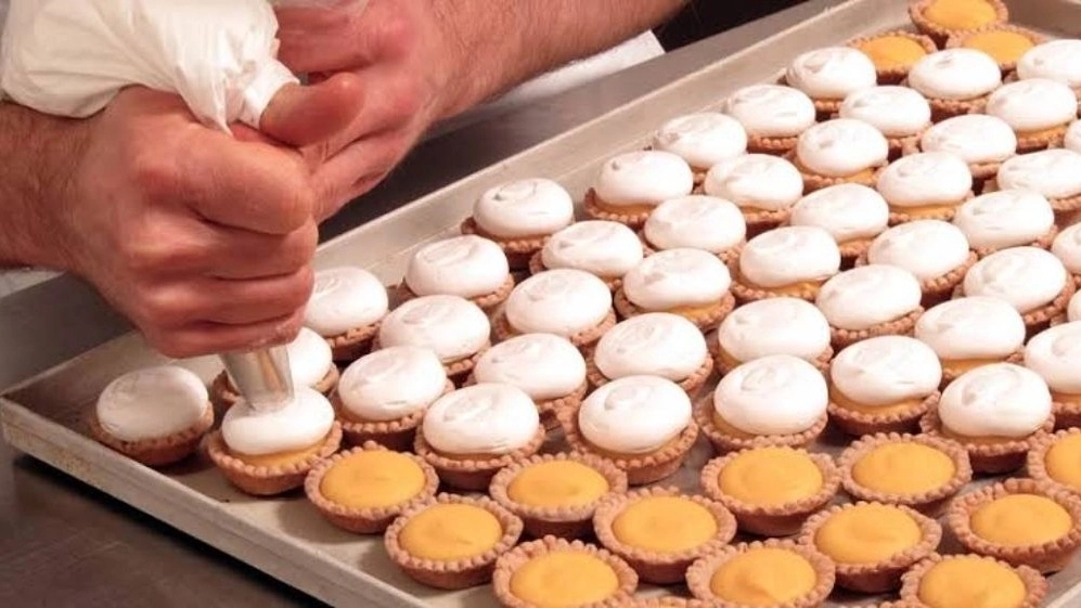 Abbasi pastry school, cooking and fast food training in Suleiman Mosque
