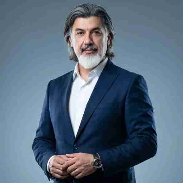 Maziar Moradpour, the founder of Behzee platform