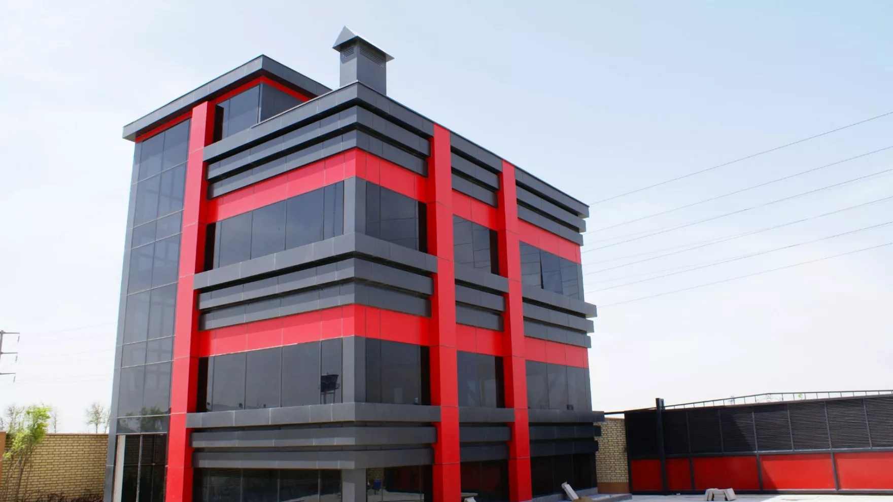 انواع سیستمهای نصب پانلهای کامپوزیت آلومینیوم در نمای کامپوزیتی