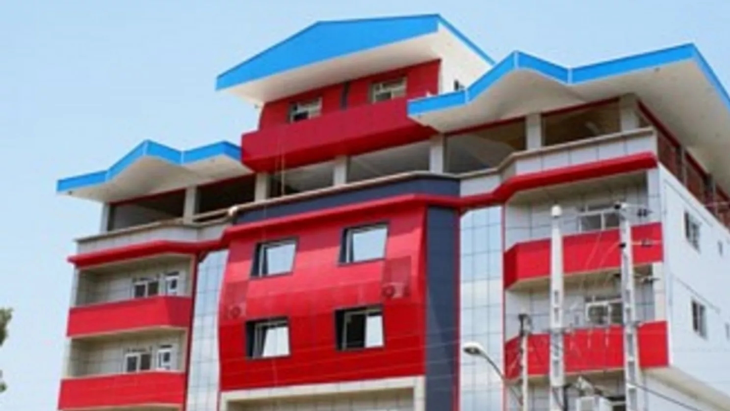 انواع سیستمهای نصب پانلهای کامپوزیت آلومینیوم در نمای کامپوزیتی