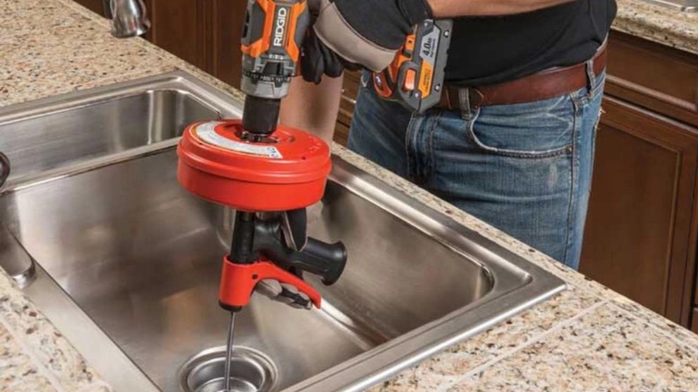 Introduction of different pipe opening devices