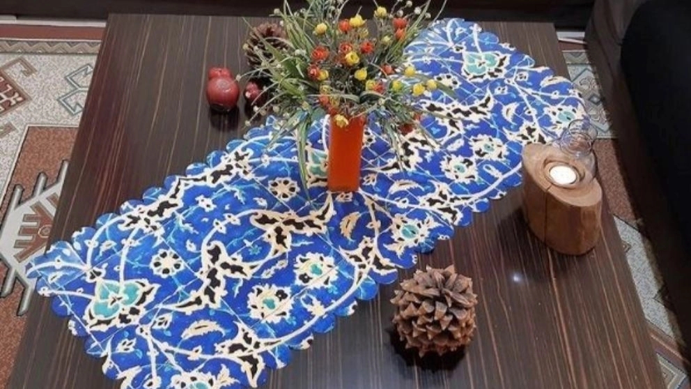 رانر چیست؟ چه زمانی به جای رومیزی استفاده میشود؟