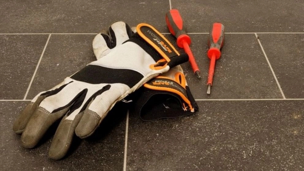 Endüstriyel eldivenler ile sıradan eldivenler arasındaki fark